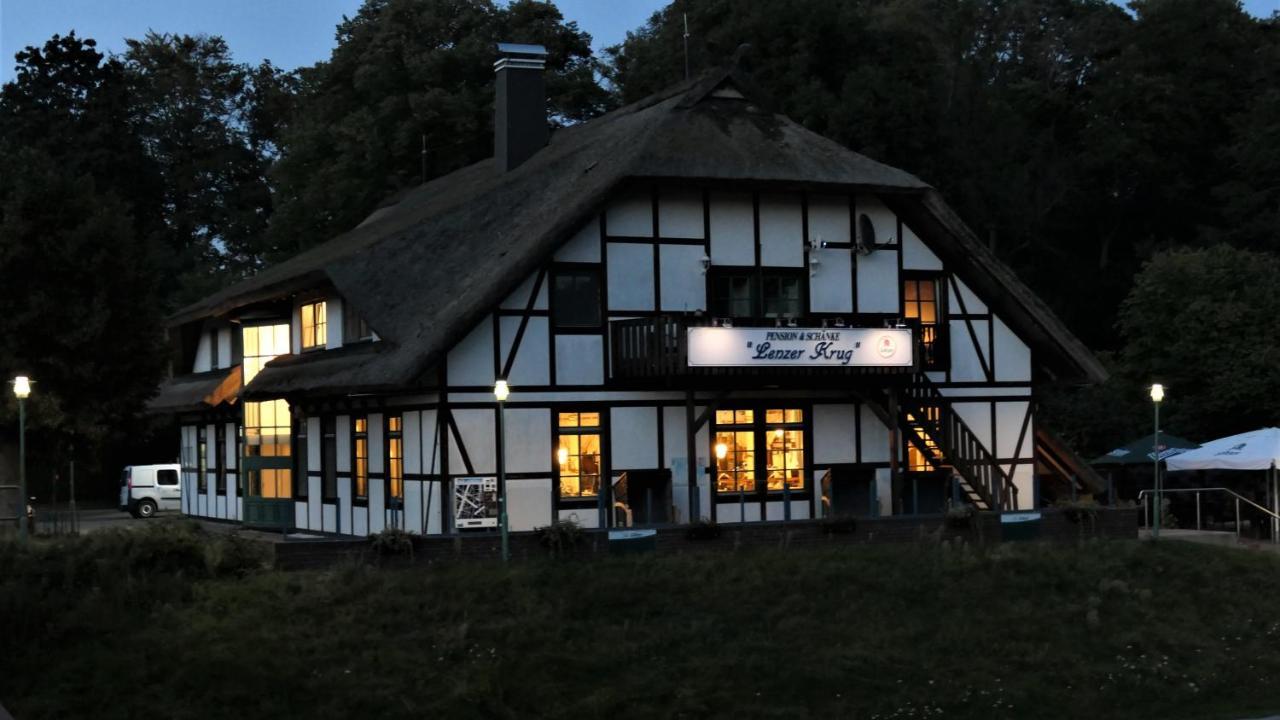 Hotel & Restaurant Lenzer Krug マルヒョー エクステリア 写真